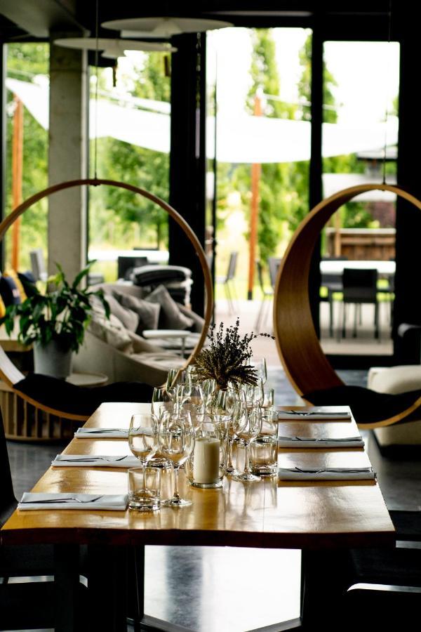 Grojec  Karma House Goscienczyce Bed & Breakfast エクステリア 写真
