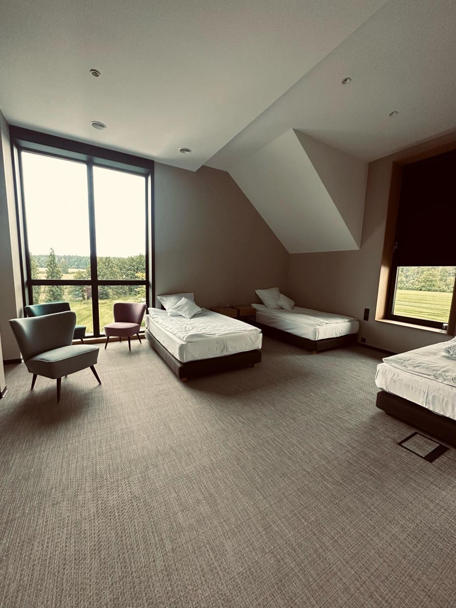 Grojec  Karma House Goscienczyce Bed & Breakfast エクステリア 写真